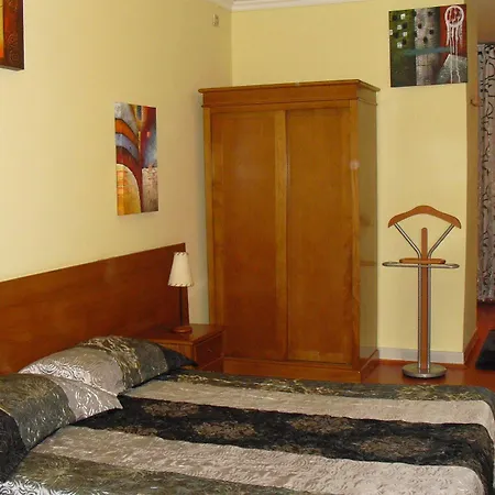 Guest house Residencial Sol Da Nave Porto